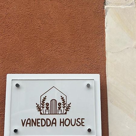Vanedda House Appartement Catánia Buitenkant foto